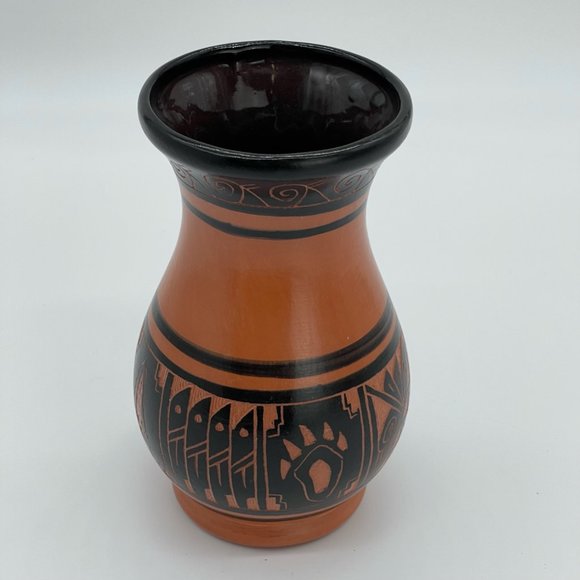 Traditional Navajo Dine Pottery Vase Signed Vincent Hicks Bear Claw - Picture 5 of 11